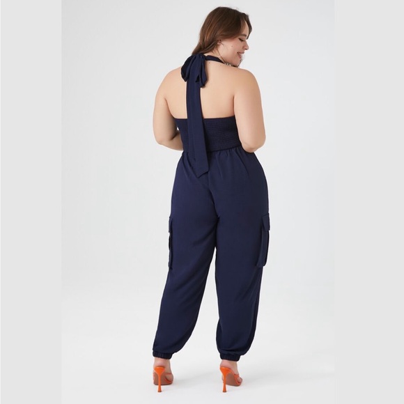 NWT Halter Jumpsuit ✨ - Picture 3 of 4